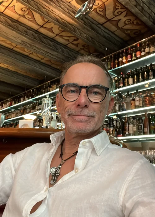 AD3F8D17-A451-4226-819C-4F5AAD526300